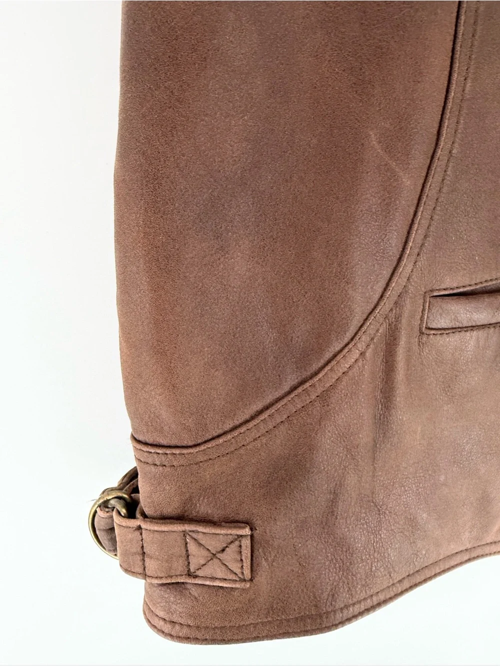 Vintage Marlboro Brown Leather Button-Front Vest XL in great condition.